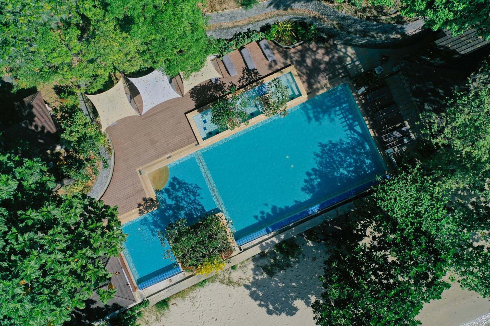 La Jolla Luxury Beach Resort Bagac Exteriör bild